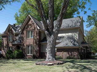 947 Rolling Oaks Ln, Collierville, TN 38017