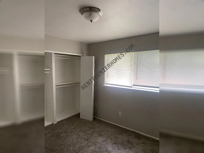 7924 Silverdale Dr — Photo 10