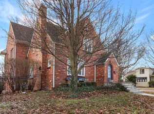 1005 Woodlawn Ave, Des Plaines, IL 60016