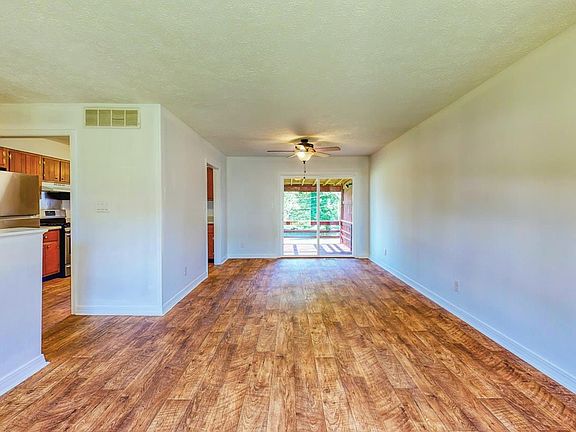 4th image of 3809 S Gillham Dr