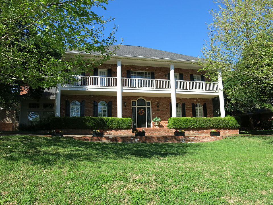 1st image of 12000 Woodbriar Cir