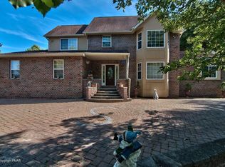 3218 Mountain Terrace Dr, Blakeslee, PA 18610