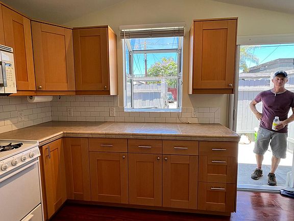 2nd image of 3720 33rd St