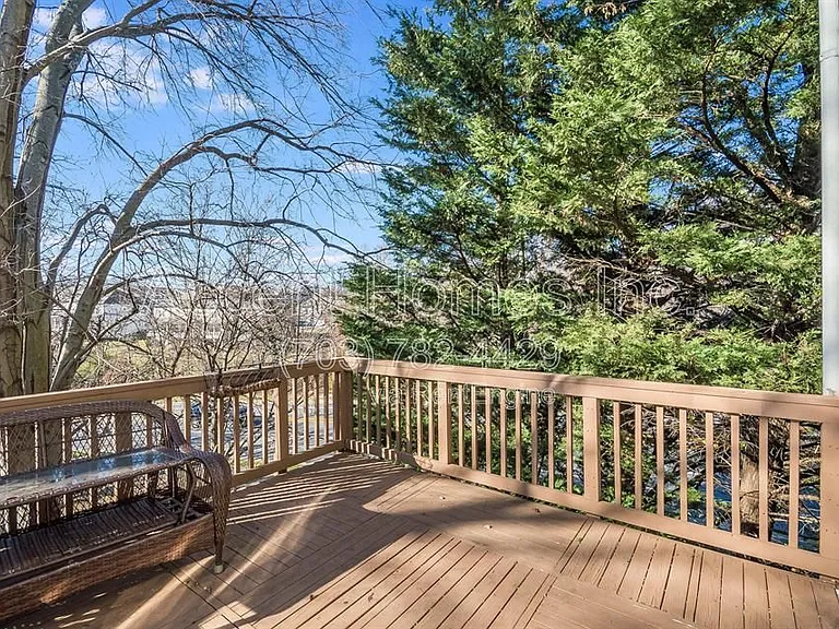 6450 Waterfield Rd — Photo 29