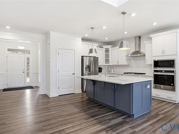 3rd image of 3726 Rocketts Ridge Dr