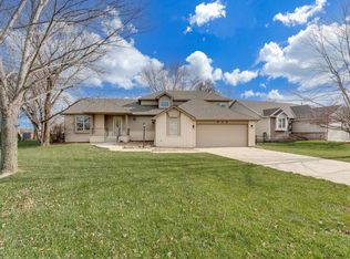 634 N Bay Country St, Wichita, KS 67235