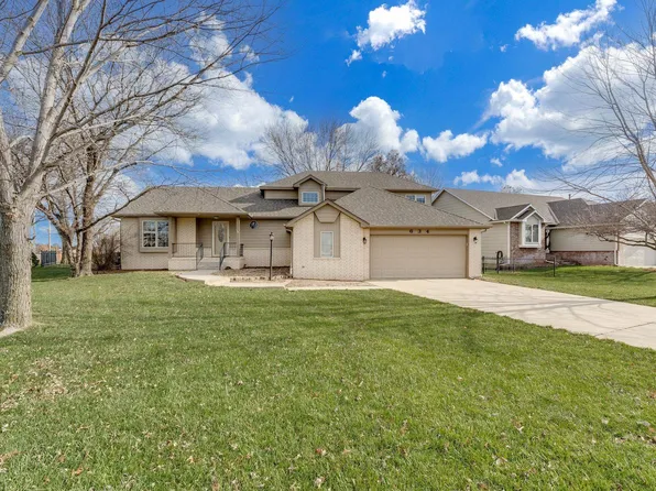 634 N Bay Country St, Wichita, KS 67235