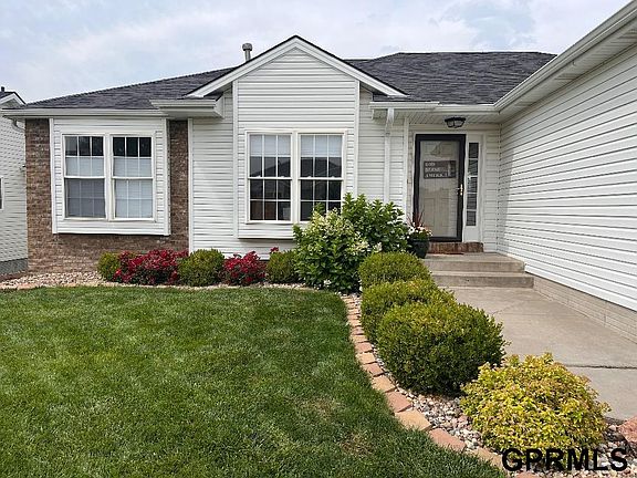3rd image of 7225 Helen Witt Dr