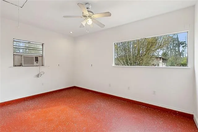24426 Azalea St — Photo 17