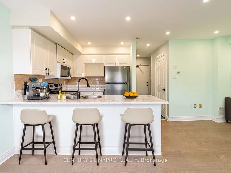 98 Cornell Park Ave #B202 — Photo 12