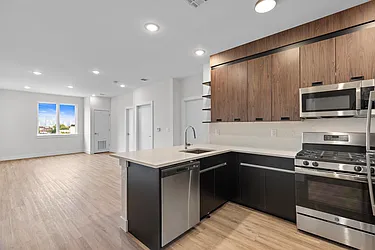 533 61st Street, #403