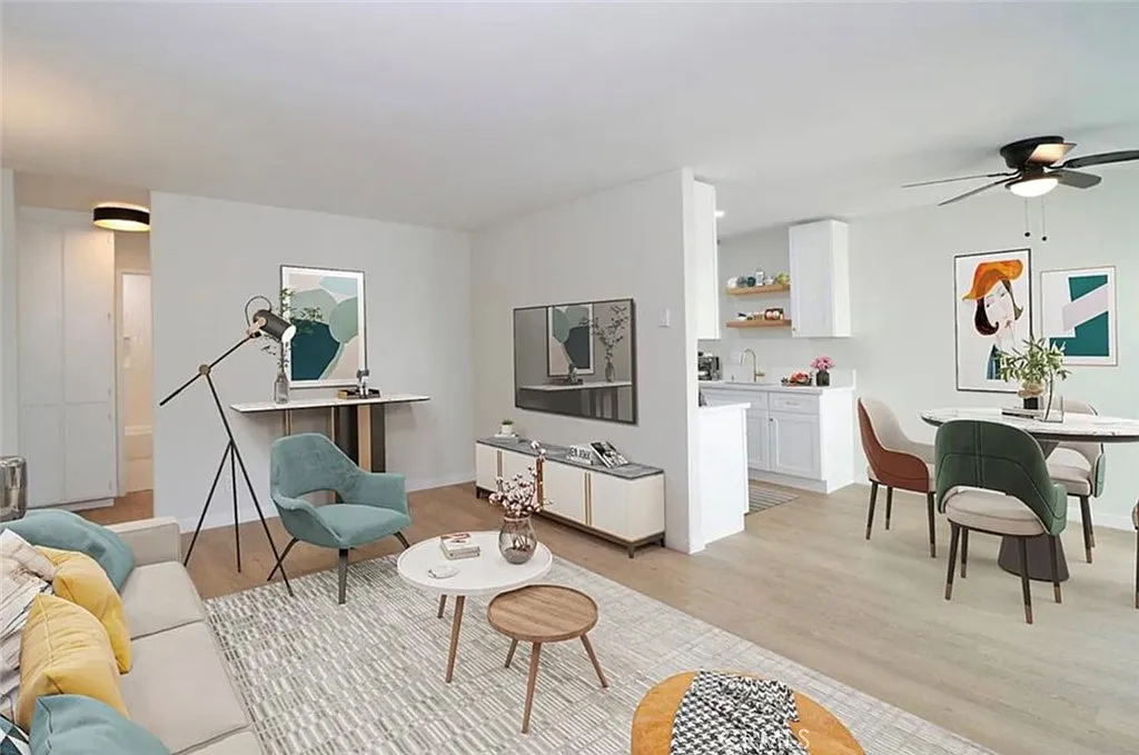 2 bed, 931 sqft, $2,900 — Photo 3