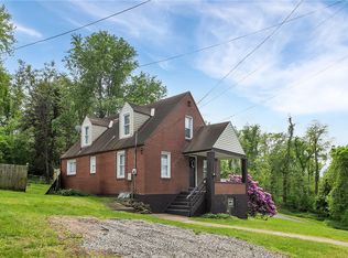 6330 Lowell Dr, Verona, PA 15147