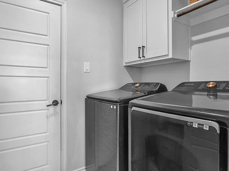 2726 Shirley Dr — Photo 34
