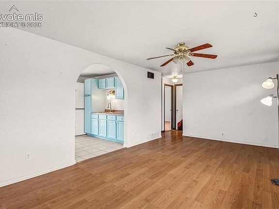 4th image of 2217 Ontario Dr