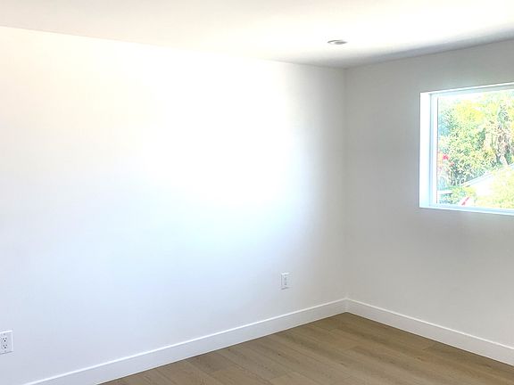 5th image of 630 W Sepulveda St #632A