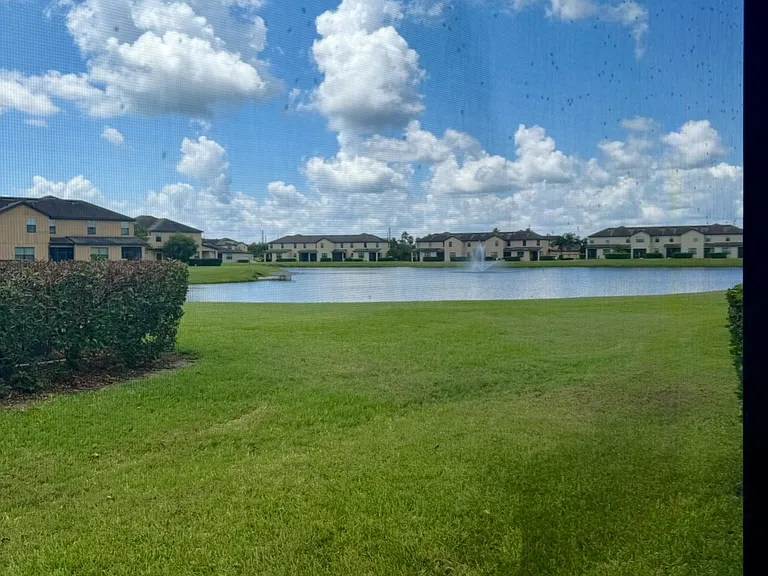 2259 Seven Oaks Dr — Photo 39