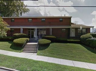 380 Pennsylvania Ave APT L4, Oakmont, PA