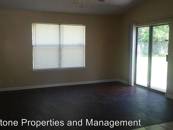 4th image of 10716 W Meadowlea Cir