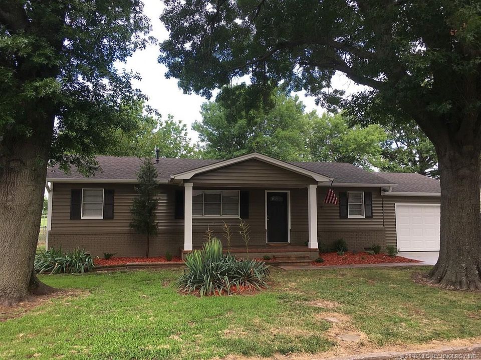 1st image of 319 S Gray Pl