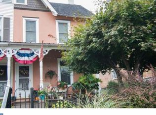 422 W 2nd Ave, Parkesburg, PA 19365