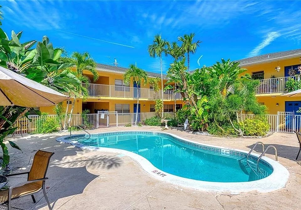4290 Gulfstream Dr #5-1