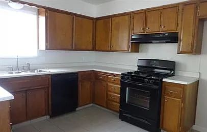 3015 Clearview Dr — Photo 3
