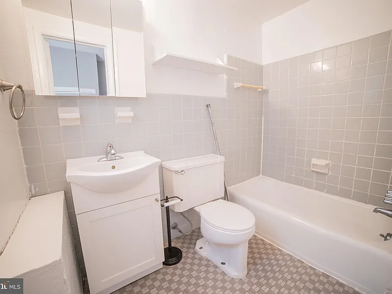 2108 Pine St #2F — Photo 10