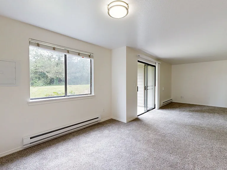 Tualatin Heights — Photo 43