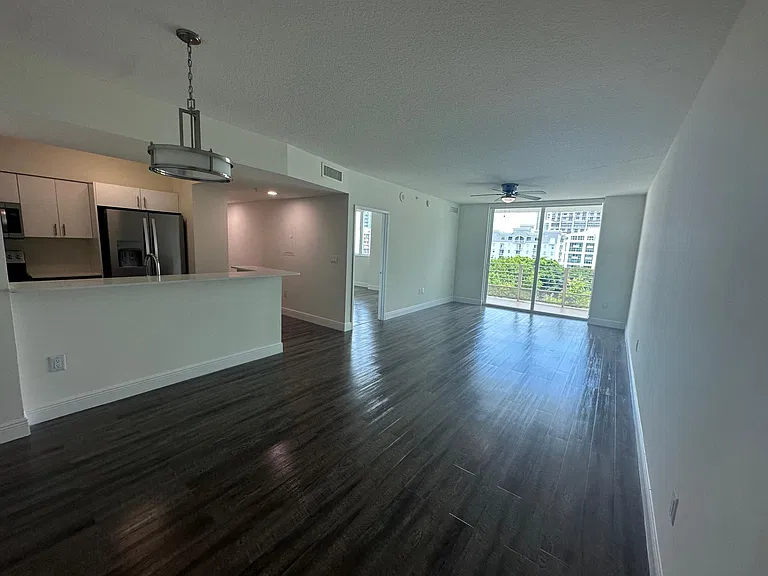 110 SW 13th St #802 — Photo 2