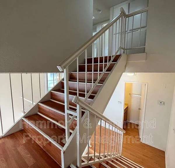 9000 Vanalden Ave #106 — Photo 9
