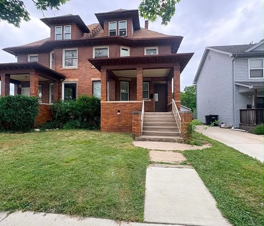 668-70 Pingree Ave