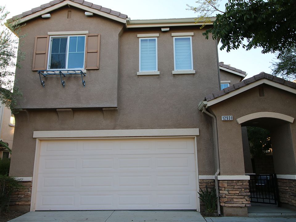 1st image of 12931 Cobblestone Ln