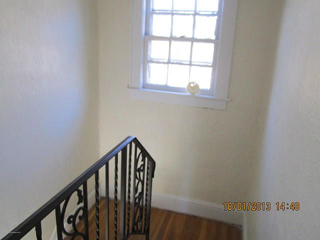 2nd image of 18 Berg Ave