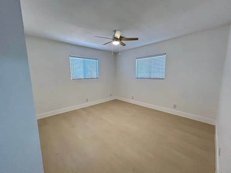 1075 Palo Verde St — Photo 12