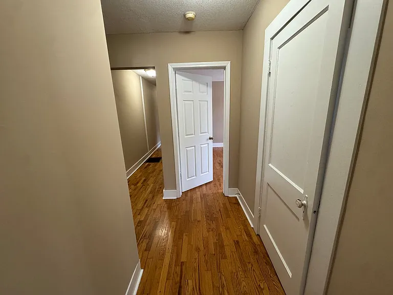 710 Cabell Dr — Photo 16