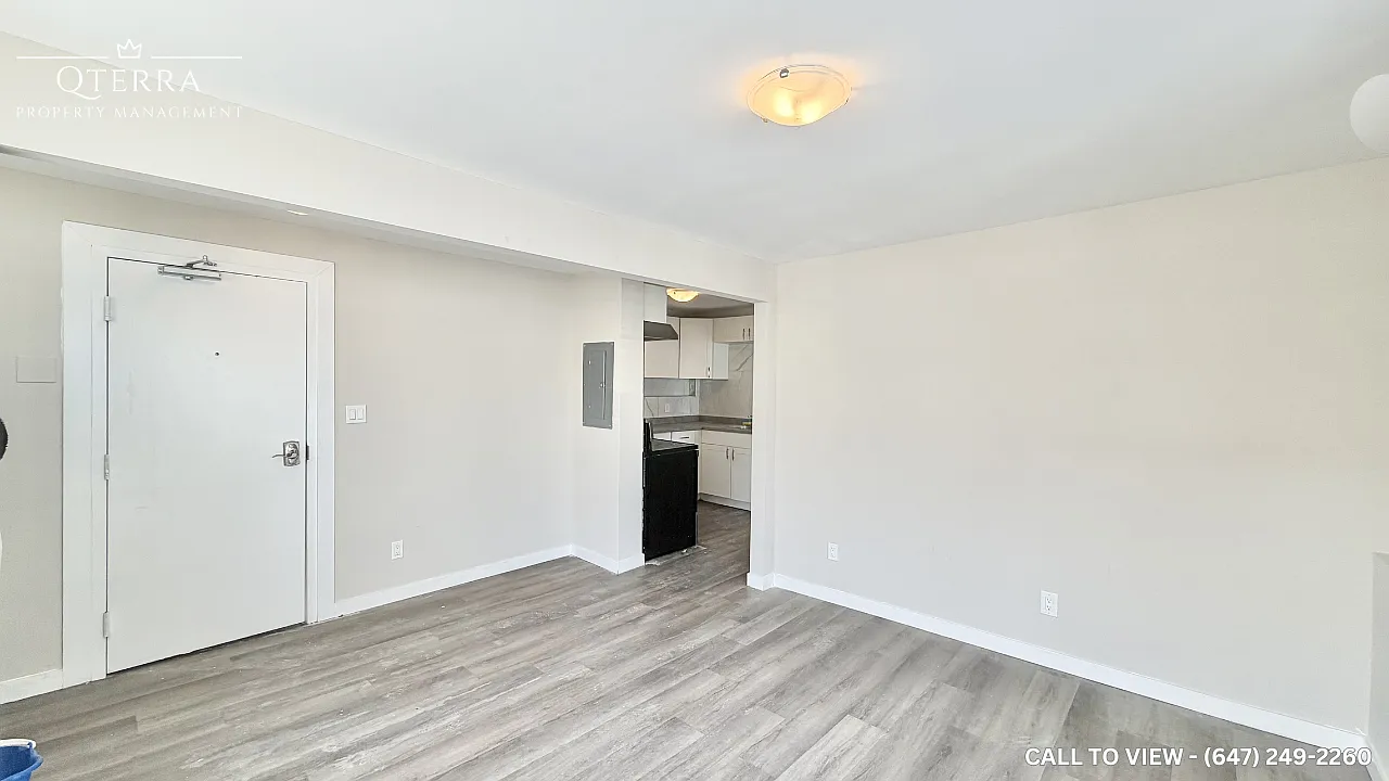 142 Brock St — Photo 3