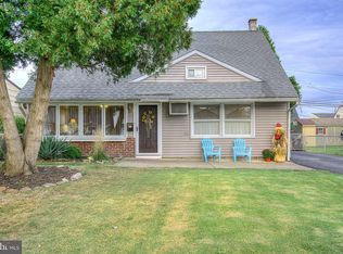 2859 Nautilus Rd, Philadelphia, PA 19154