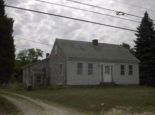 194 Rhode Island Rd, Lakeville, MA 02347