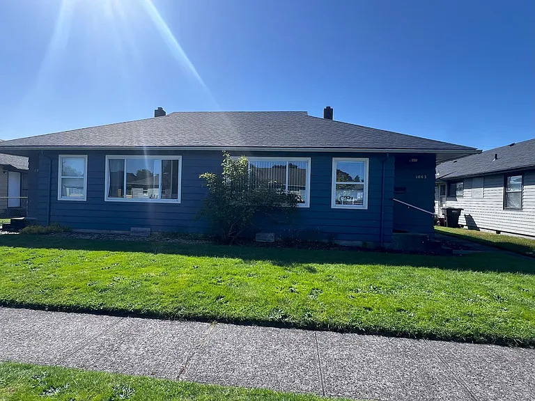 1060-1063 18th Ave — Photo 1