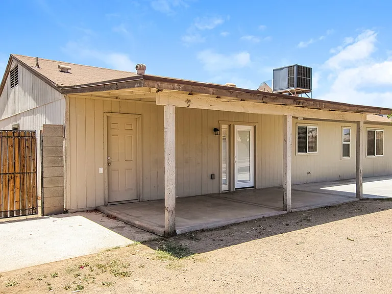 7014 W Canterbury Dr — Photo 16