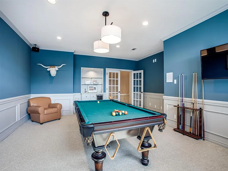 3909 Greenbrier Dr — Photo 30