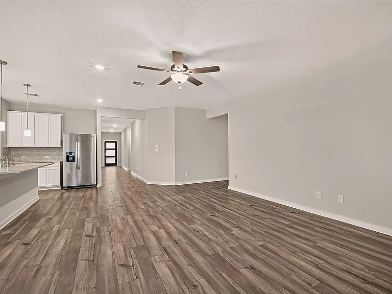 3219 Garner Ln — Photo 6