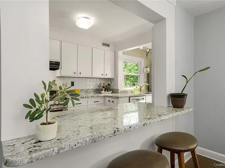 64 Pine Cliff Rd — Photo 8