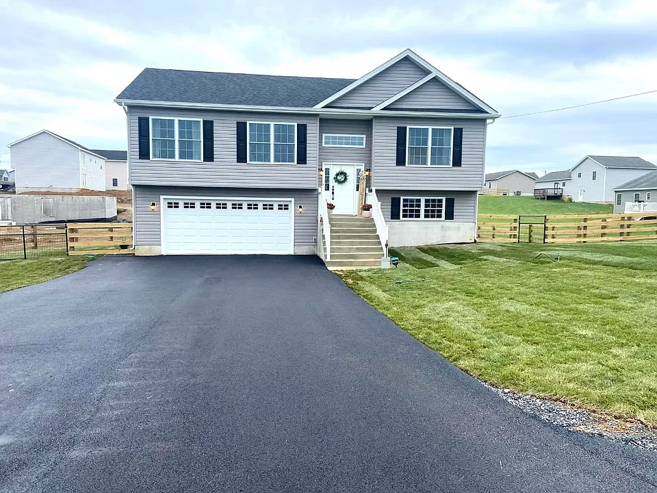 299 Hannah Ln