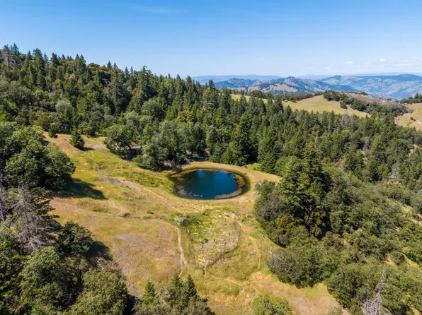 55685 Registered Guest Road, Laytonville, CA 95454