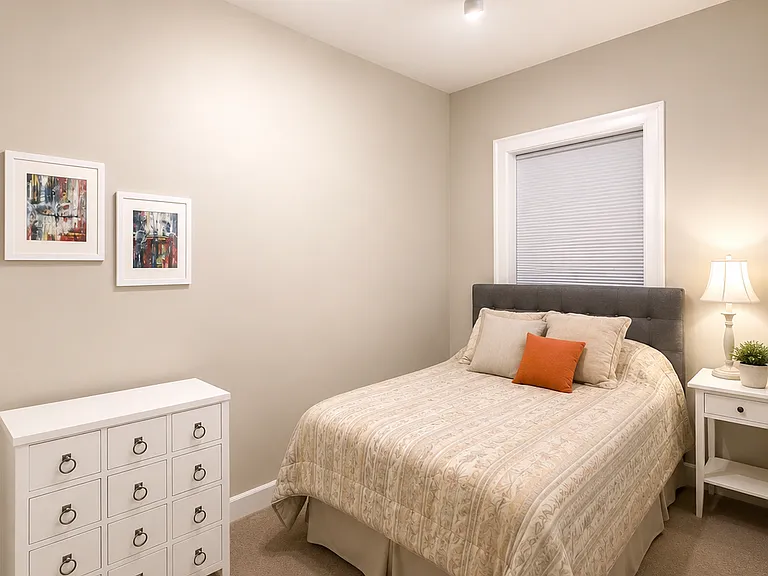 642 N Dearborn St #4 — Photo 9
