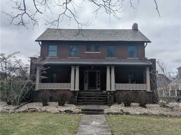 13971 Lake Ave, Lakewood, OH 44107