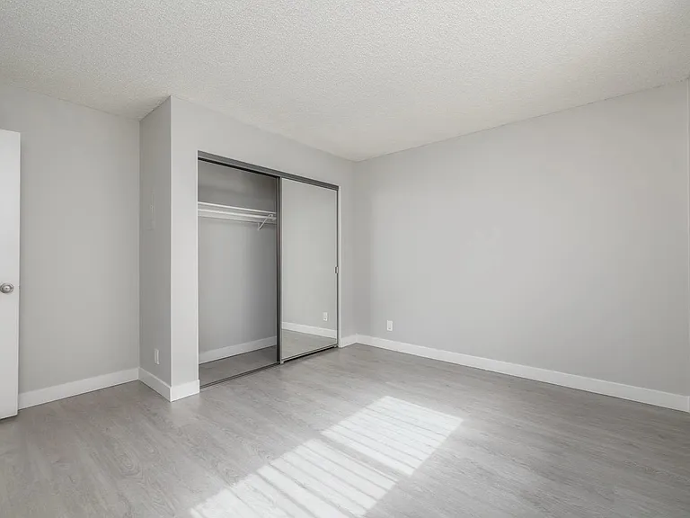 1628 W 218th St #3 — Photo 21