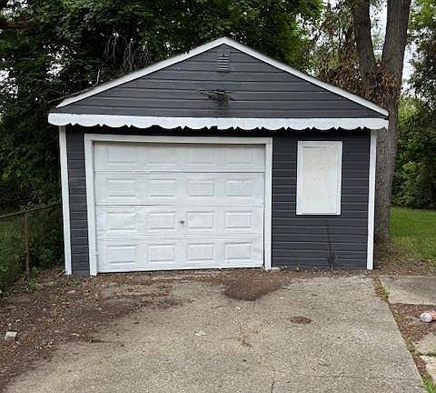 2nd image of 15729 Greenfield Rd